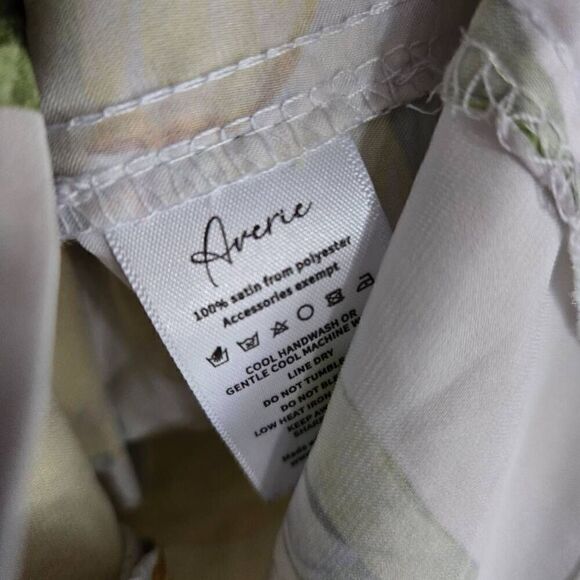 Averie Lemon Classy Button Down Womens SZ XXXL Satin Top - Picture 4 of 5